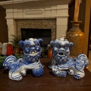 Two 7 x 6.5 Inch Chinese Porcelain Hand Painted Foo Dog Statues Holding Marbles.